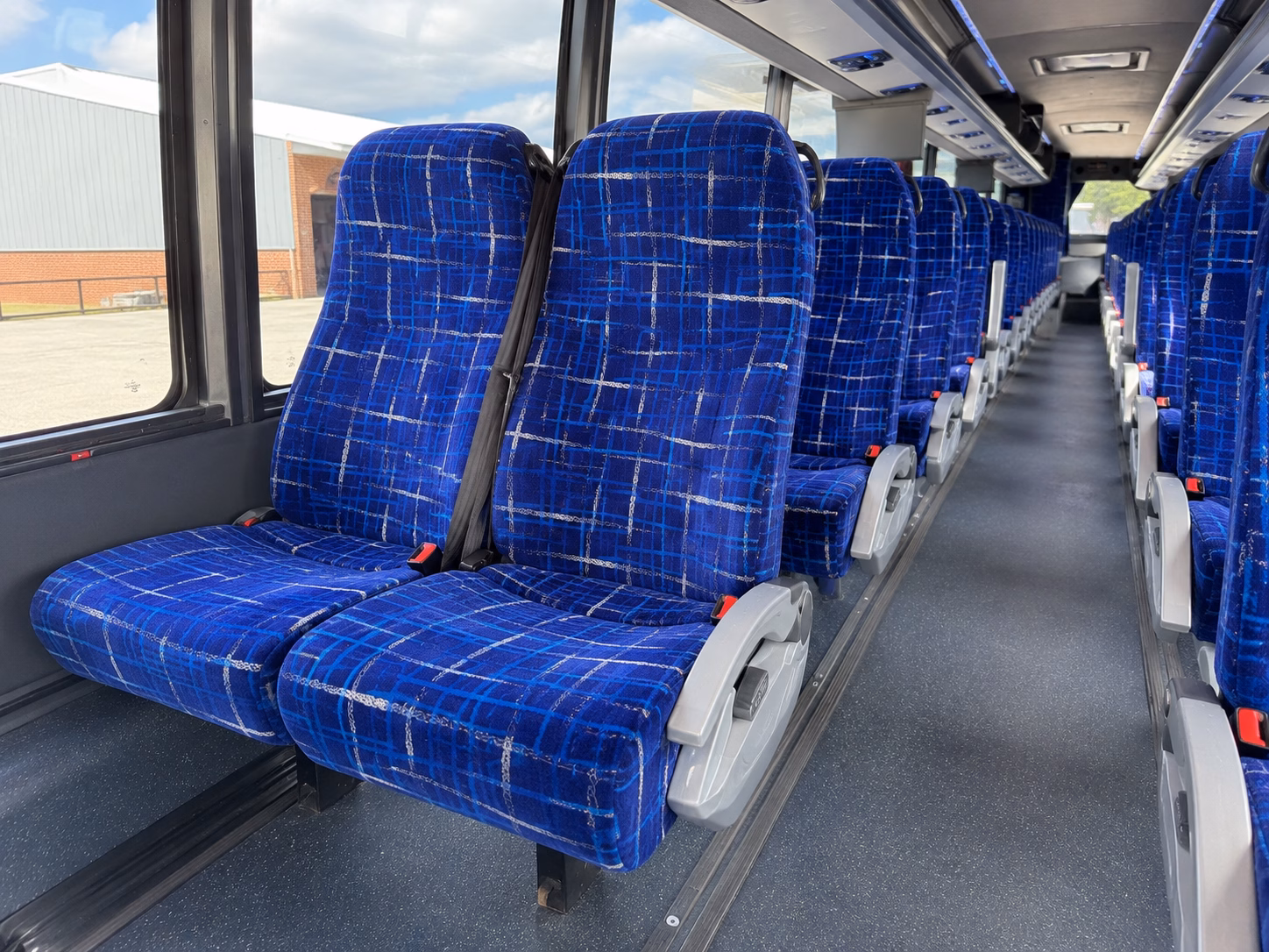 how the type of bus you choose changes the price in baytown texas
