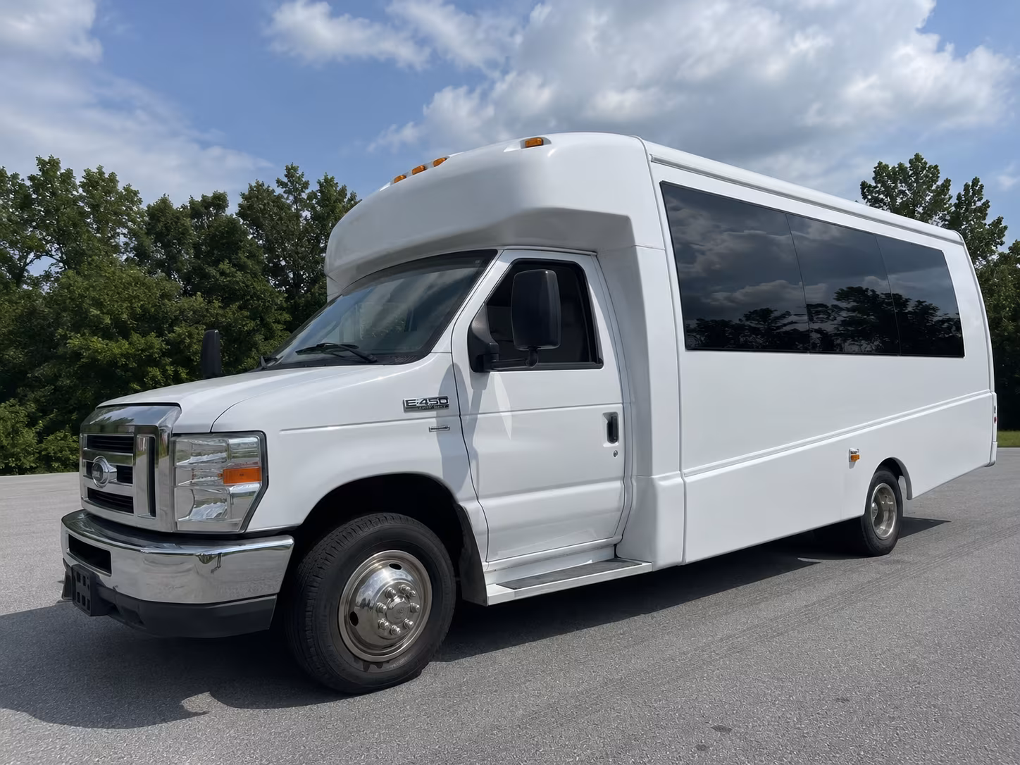 party buses for baytown prom night with room to celebrate in style